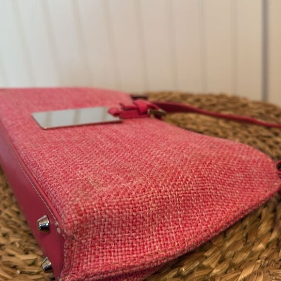 Vintage Pink Shoulder Bag with Silver Accent - Picture 6 of 8